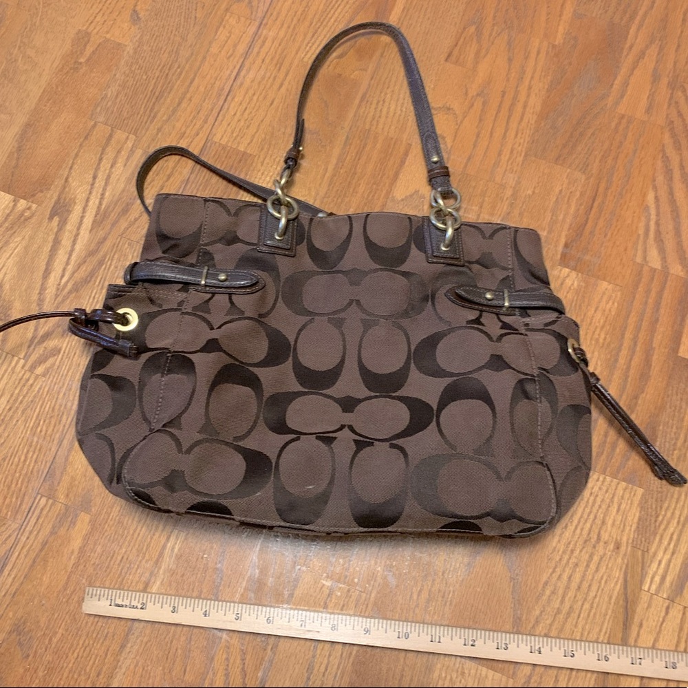 Coach shoulder bag